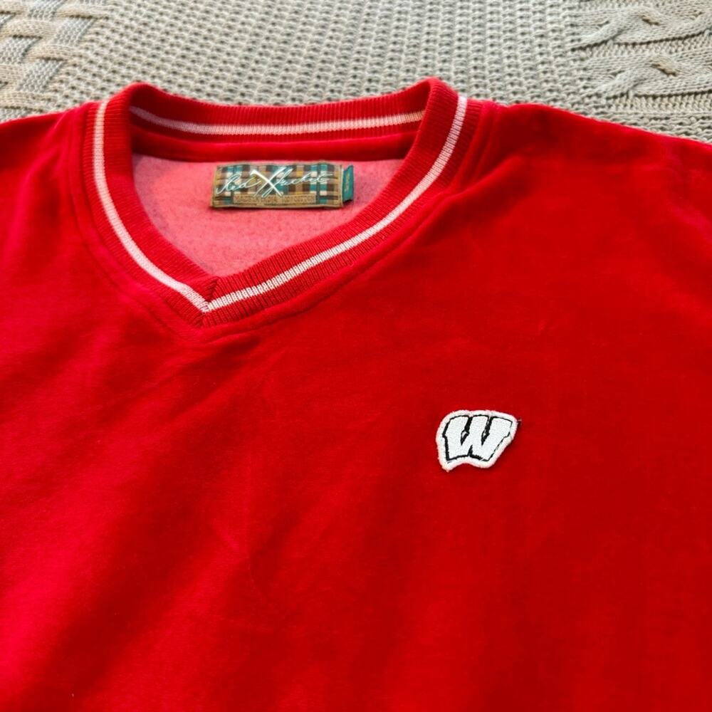 Red Jacket Wisconsin Badgers V Neck Short Sleeved Sweater ~ S/MD - Picture 4 of 11